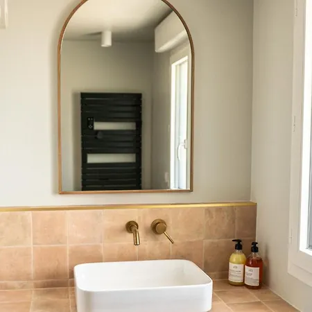 Maison De Charme Avec Piscine Privée *